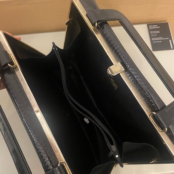 Beautiful Vintage Purse or Carrying Case - Picture 2 of 5